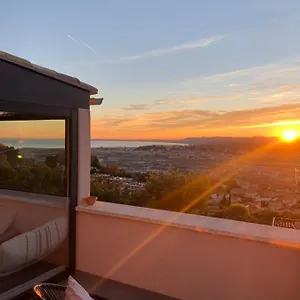 https://appartement-dexception-vue-panoramique.fr-provencehotel.com